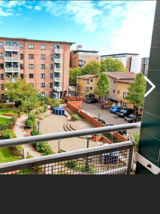 Bright, Nice Interior, Close To The City, 2 Bedroom Apartment 伦敦 外观 照片